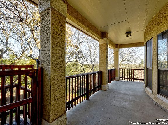 2nd image of 2850 Stokely Hl