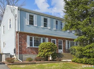 84 Parade Hill Rd #84, New Canaan, CT 06840