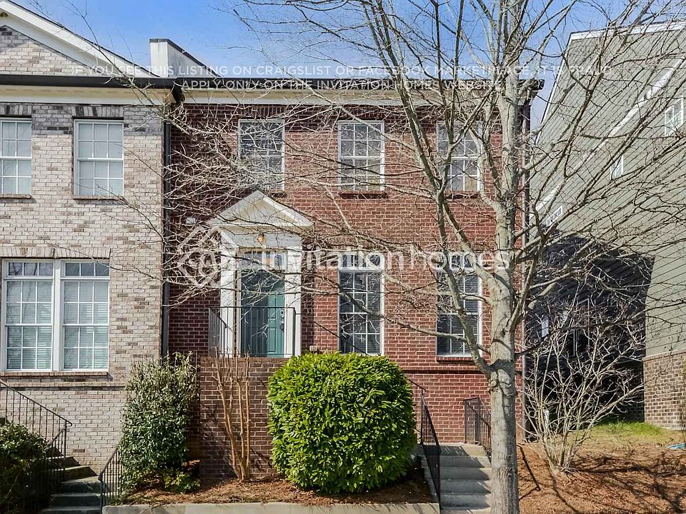 1st image of 2027 Oak Trail Dr