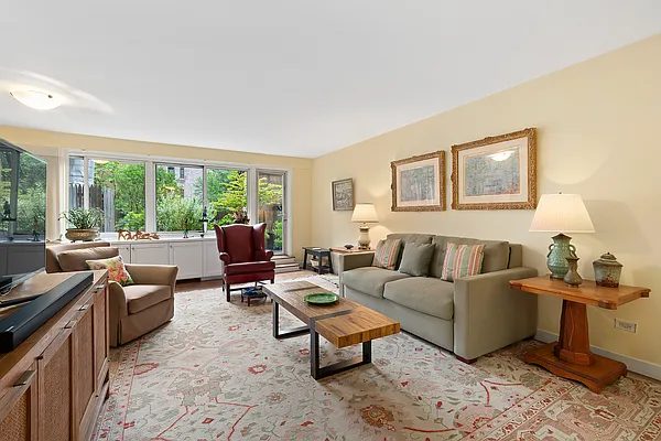 Sold by Compass | media 5