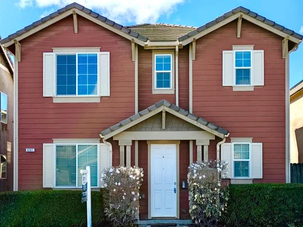 4361 W Artemisa Dr, Fresno, CA 93722