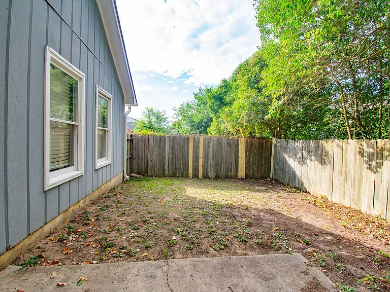 6839 Shawcross Ln — Photo 21
