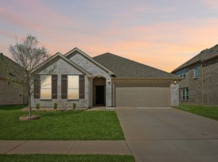 1521 Quentin Dr, Aubrey, TX 76227