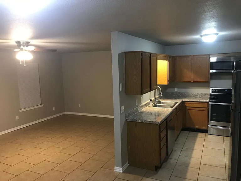 1384 N Dawn Dr — Photo 4