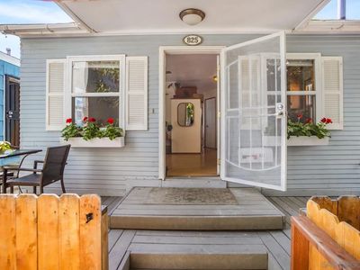 825 Queenstown Ct, San Diego, CA, 92109