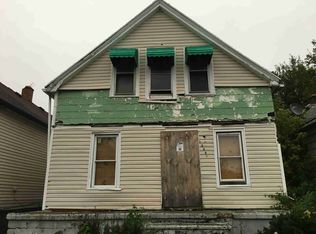 13492 Newbern St, Hamtramck, MI 48212