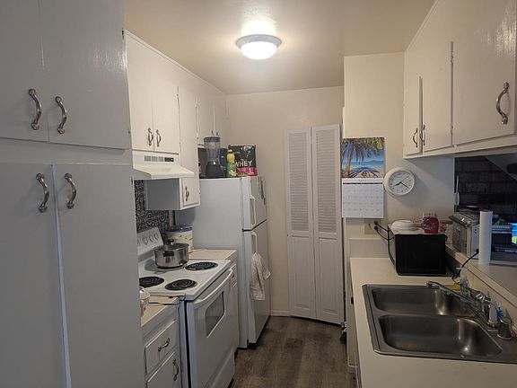 3rd image of 9059 Montoya St APT 2
