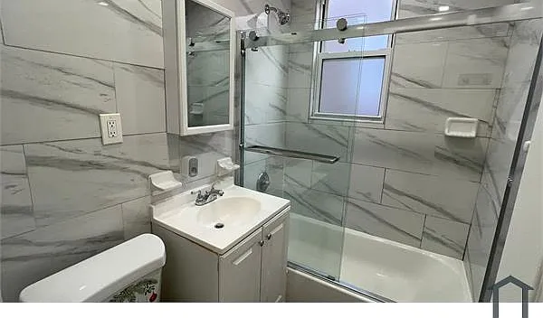 1209 Gilbert Pl #1 — Photo 4