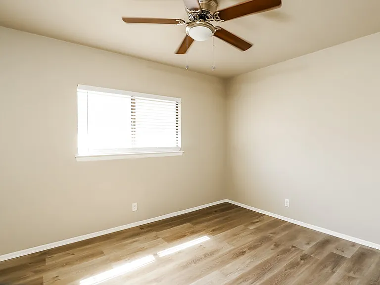 10420 Arbor Blf — Photo 17