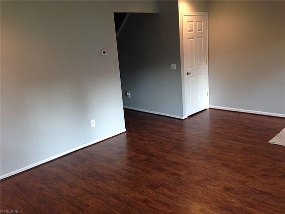 5th image of 6993 Summit Dr