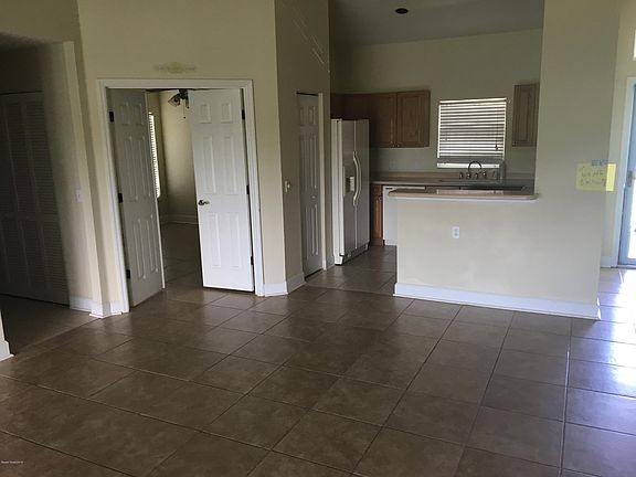 5th image of 171 Portside Ave Unit 205