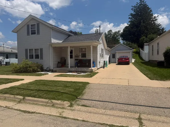 1410 13th Ave, Monroe, WI 53566