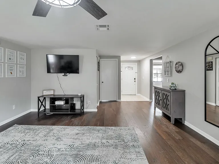 12447 Mondragon Dr — Photo 3