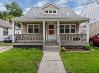 2202 Hollywood Ave #1, Grosse Pointe, MI 48236