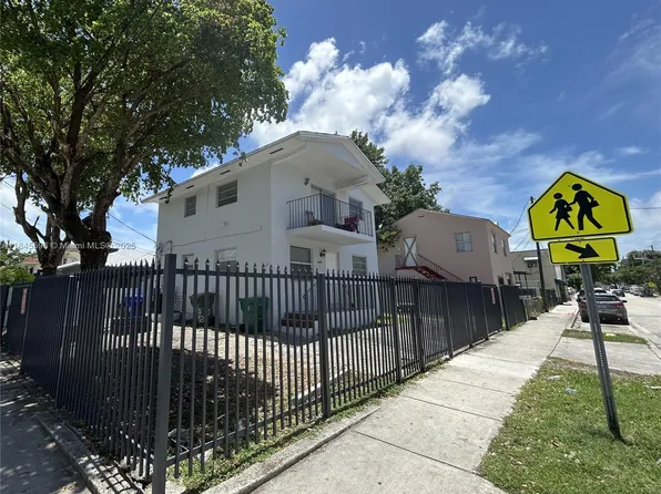 1068 SW 2nd St, Miami, FL 33130