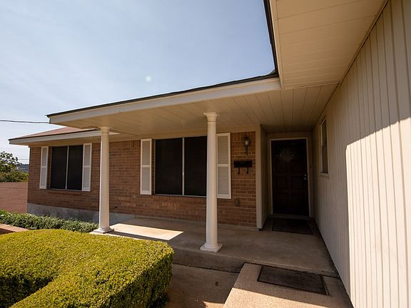 3rd image of 1310 Carol Ann Dr
