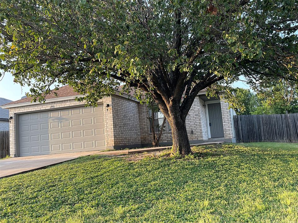 1st image of 2911 Donnell Dr