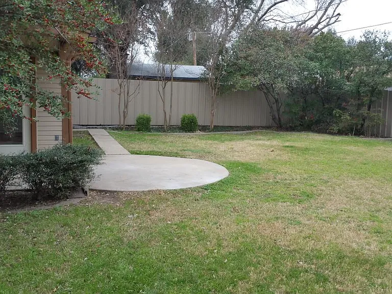 6017 Robin Dr — Photo 27