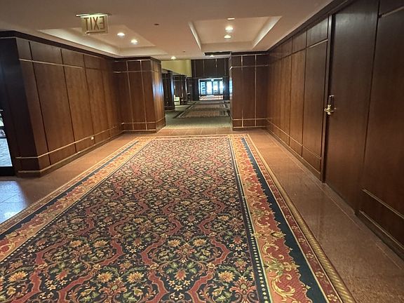 5th image of 910 S Michigan Ave APT 1615