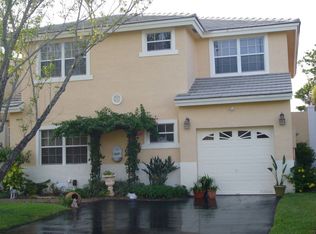 10769 N Saratoga Dr, Cooper City, FL 33026