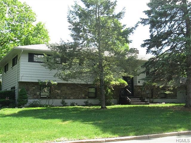 1st image of 5 Gregory Dr