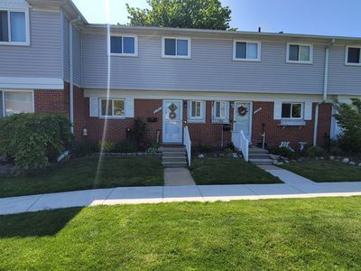 31945 Williamsburg St, Saint Clair Shores, MI, 48082