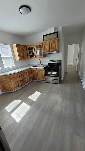 830 W 11th Ave #R Photo 1 830 W 11th Ave #R Photo 1