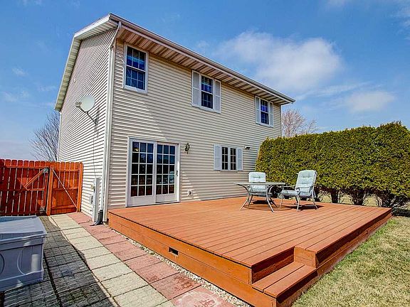 3rd image of 2708 Spaulding Ave