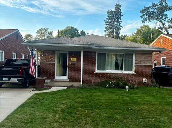 254 Park Dr, Clawson, MI 48017