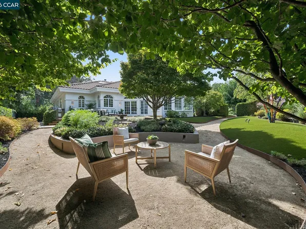 2 Reliez Manor Ct, Lafayette, CA 94549