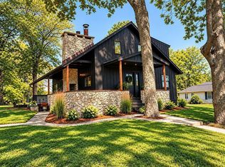 15266 Bayside Ave, Clear Lake, IA 50428