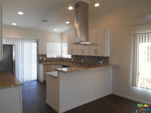 4th image of 13160 Cuyamaca Dr