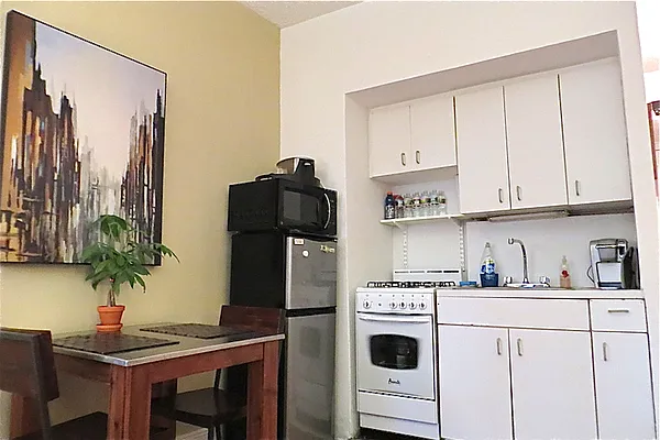 Rented by Maz Group NY | media 10