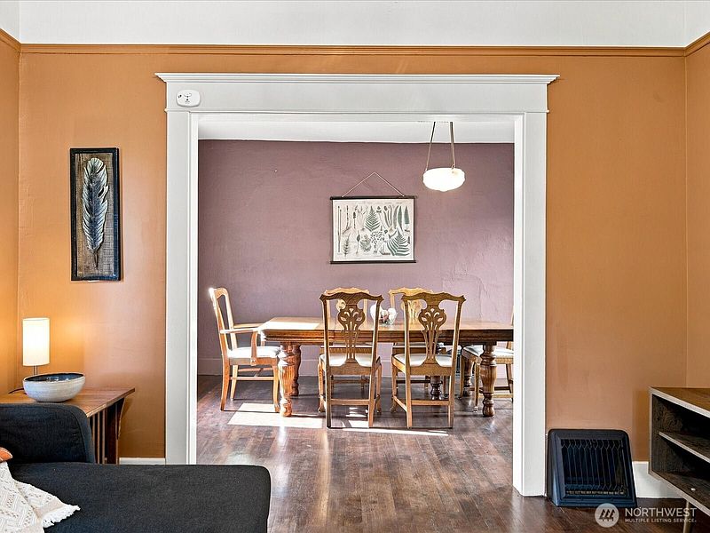 5th image of 2811 SW Dakota Street