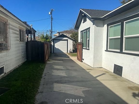 5th image of 4041 Denker Ave
