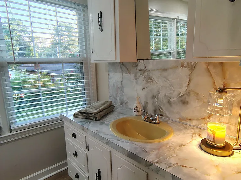 E Sandhurst Dr — Photo 9