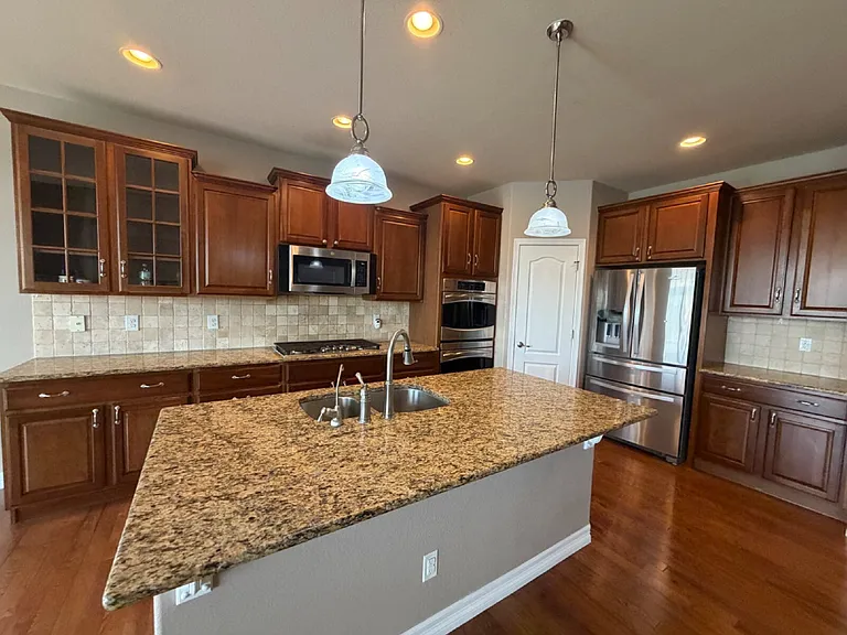 8229 S Country Club Pkwy — Photo 4