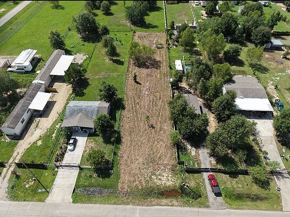 2nd image of 1018 County Road 3556