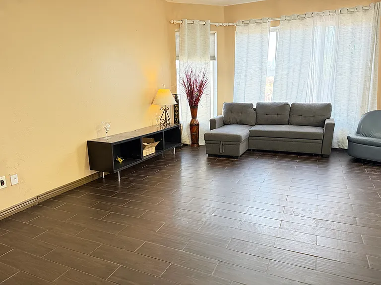 3133 E Kristal Way — Photo 4