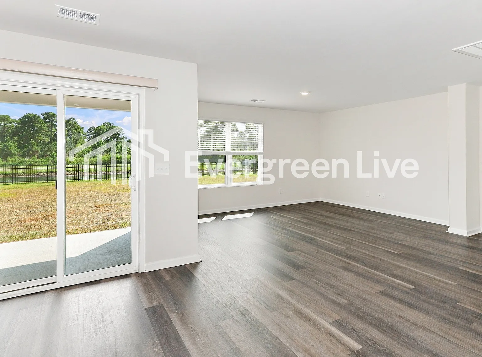 4 bed, 2.0 bath, 1774 sqft, $2,145 — Photo 3