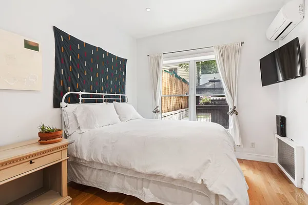 Rented by Halstead Real Estate | media 13