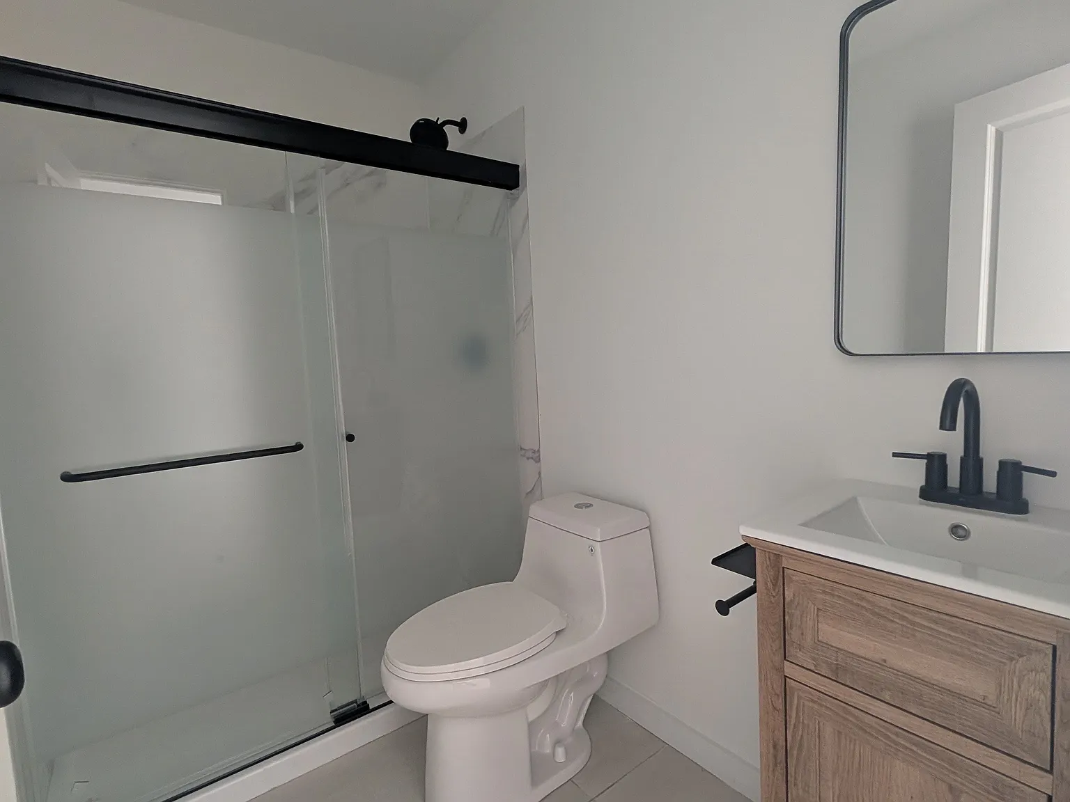 1 bed, 690 sqft, $1,375 — Photo 4