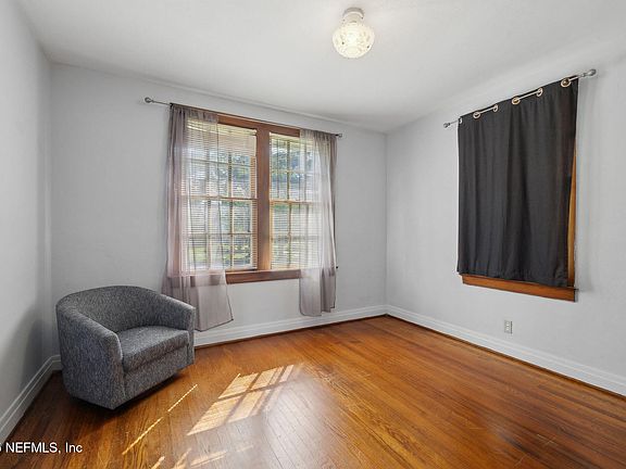 3rd image of 1094 WOLFE Street