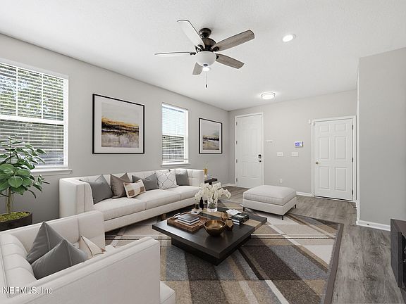 3rd image of 2307 SUNSET BLUFF Drive