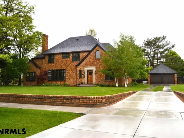 2216 4th Ave, Scottsbluff, NE 69361