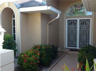 2821 SE 10th Ave, Cape Coral, FL 33904