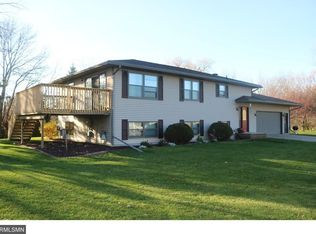 96 N Circle Dr, Montgomery, MN 56069