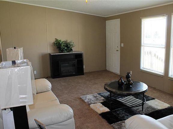 3rd image of 155 Jenny Ln #L