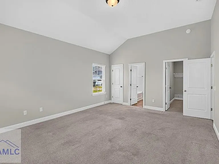 589 Meloney Dr — Photo 15