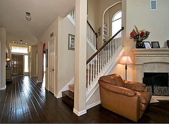 3rd image of 5616 Old Orchard Dr